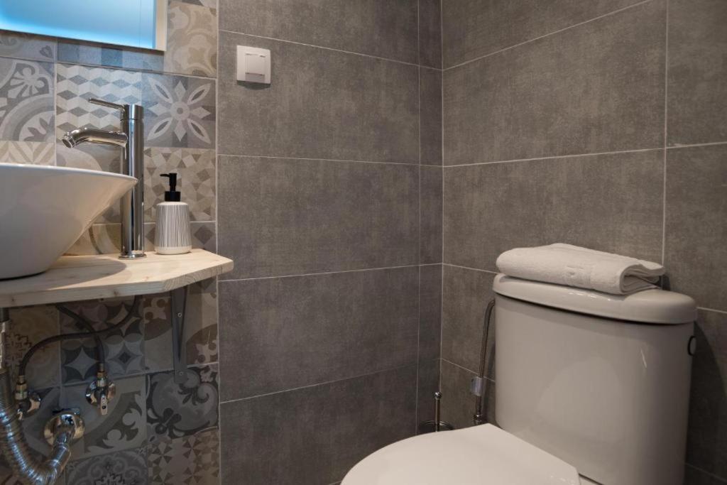Monastiraki 3-4 Blue Sky Apartman Athén Kültér fotó