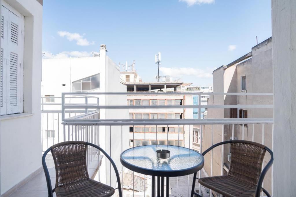 Monastiraki 3-4 Blue Sky Apartman Athén Kültér fotó